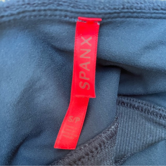 SPANX Corduroy Stretch Legging in Dark Blue Women’s Size Small - Picture 8 of 9